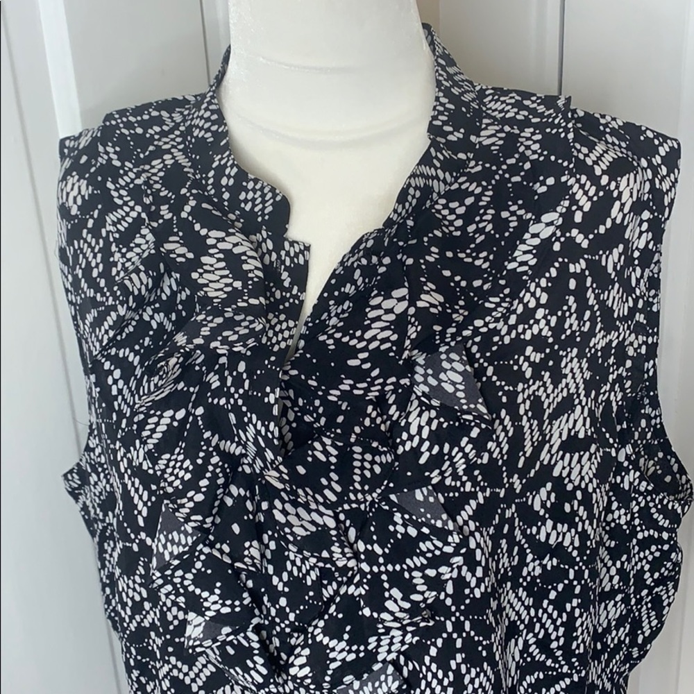 TAHARI•BLOUSE - Picture 2 of 10